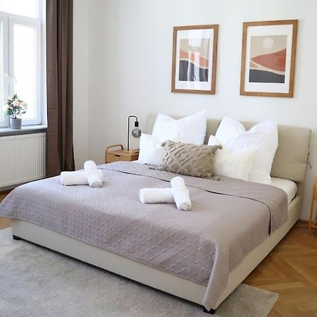 Bloom - Cozy Apartment, 5 Stops To City Center Viyana Dış mekan fotoğraf