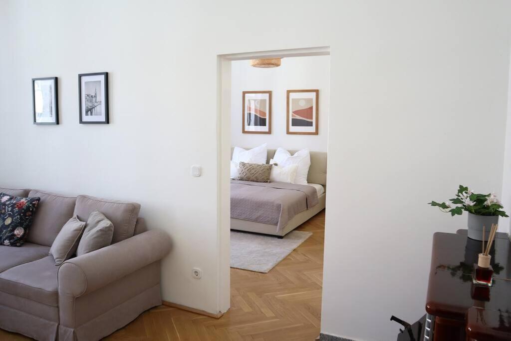 Bloom - Cozy Apartment, 5 Stops To City Center Viyana Dış mekan fotoğraf