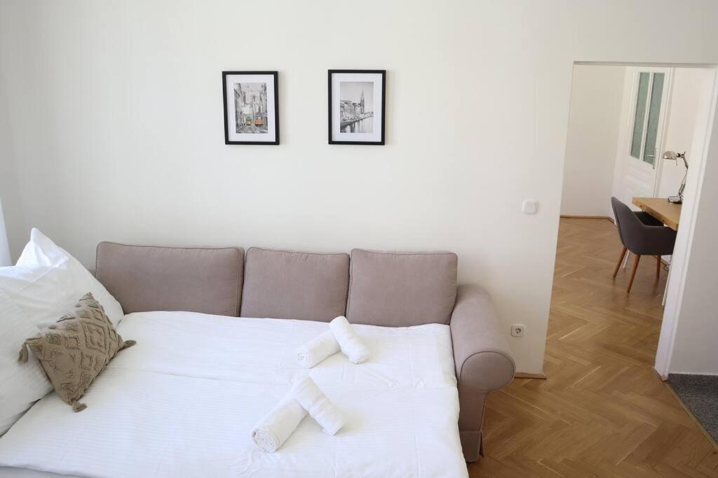 Bloom - Cozy Apartment, 5 Stops To City Center Viyana Dış mekan fotoğraf